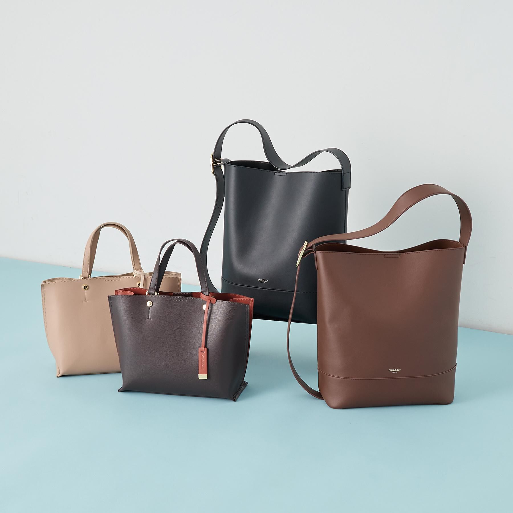 OPAQUE.CLIP「【軽量/A4サイズ対応/通勤対応】スムース合皮ワンショルダーバッグ」|ショルダー・メッセンジャー|