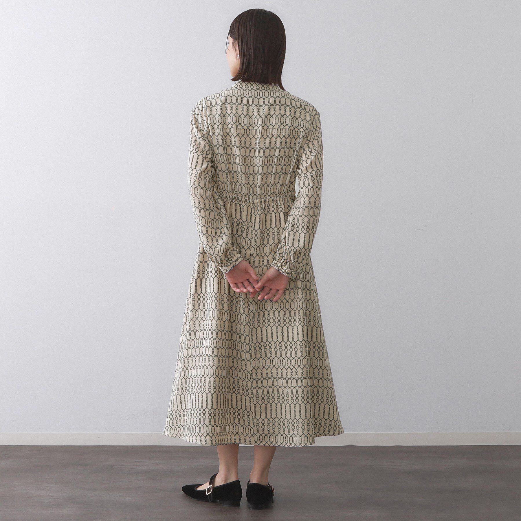 OPAQUE.CLIP「チェーンプリントフィット＆フレアワンピース【洗濯機洗い可〉」|ワンピース|