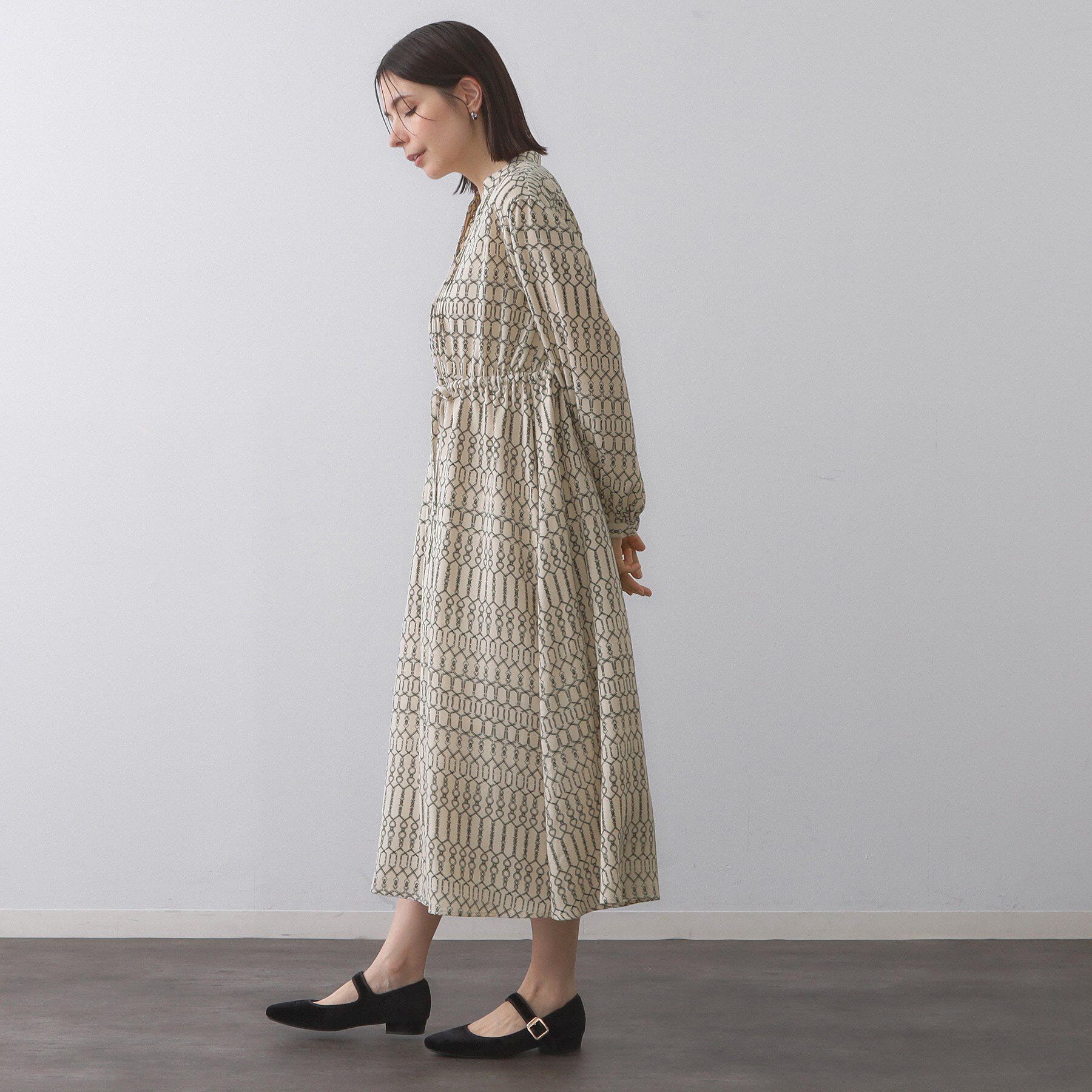 OPAQUE.CLIP「チェーンプリントフィット＆フレアワンピース【洗濯機洗い可〉」|ワンピース|