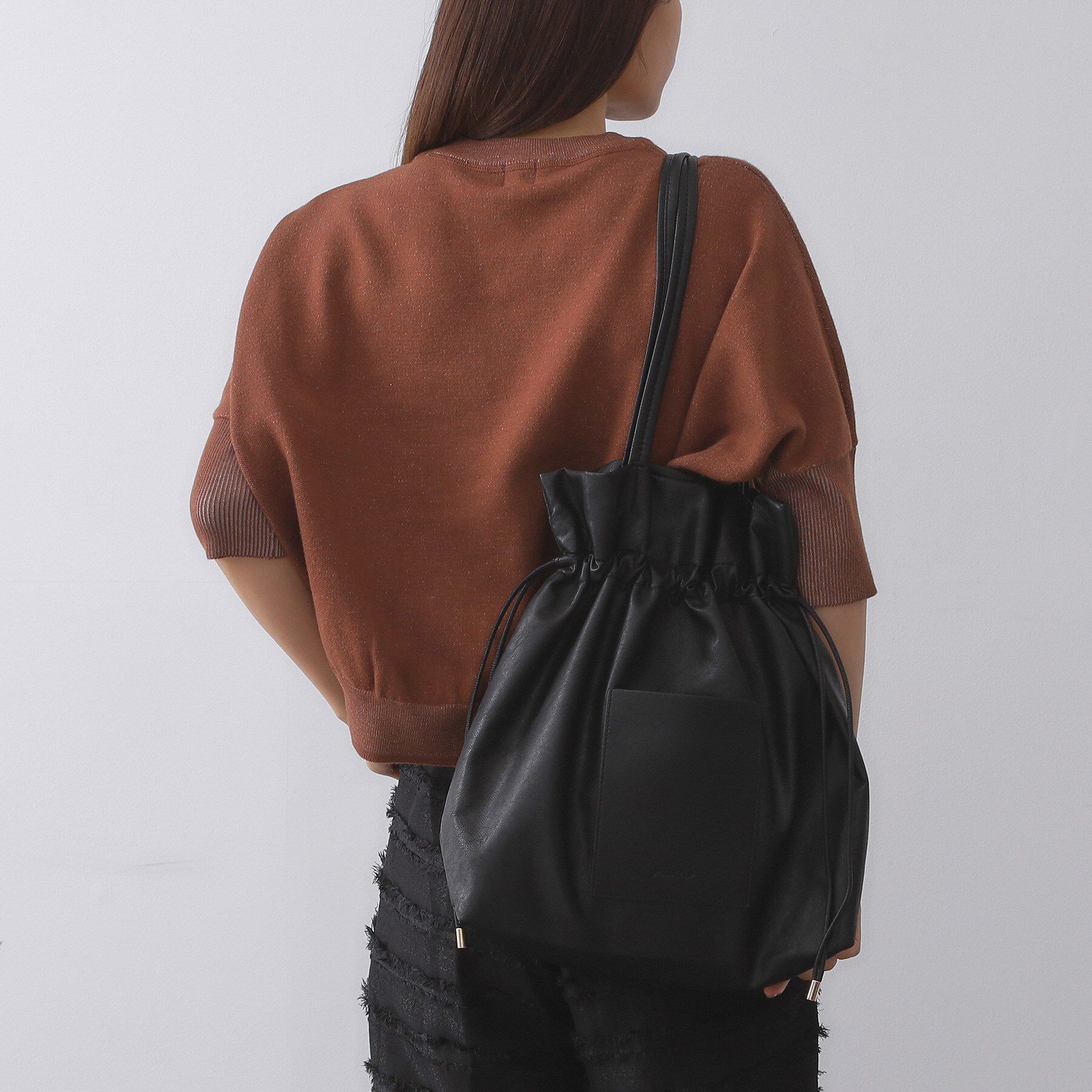 OPAQUE.CLIP「【A4サイズ対応】ソフト合皮巾着ドローストリングトートバッグ」|トートバッグ|