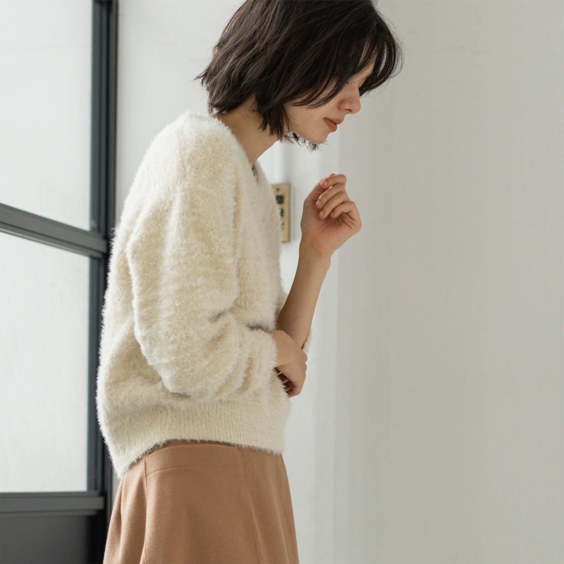 OPAQUE.CLIP「スパンコールフェザーVネックニット【洗濯機OK】」|ニット・セーター|