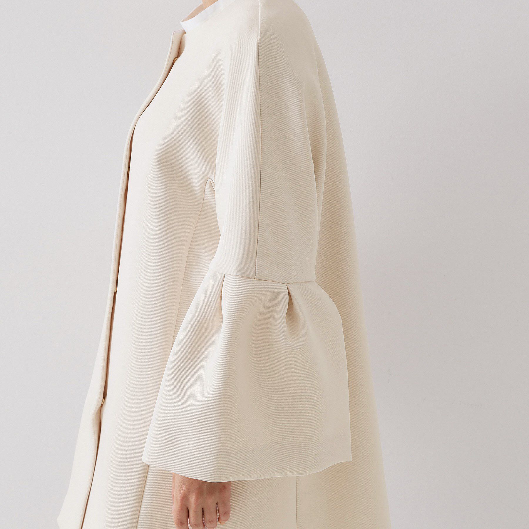 OPAQUE.CLIP「フレアスリーブミドルコート【洗濯機OK】」|ノーカラーコート|