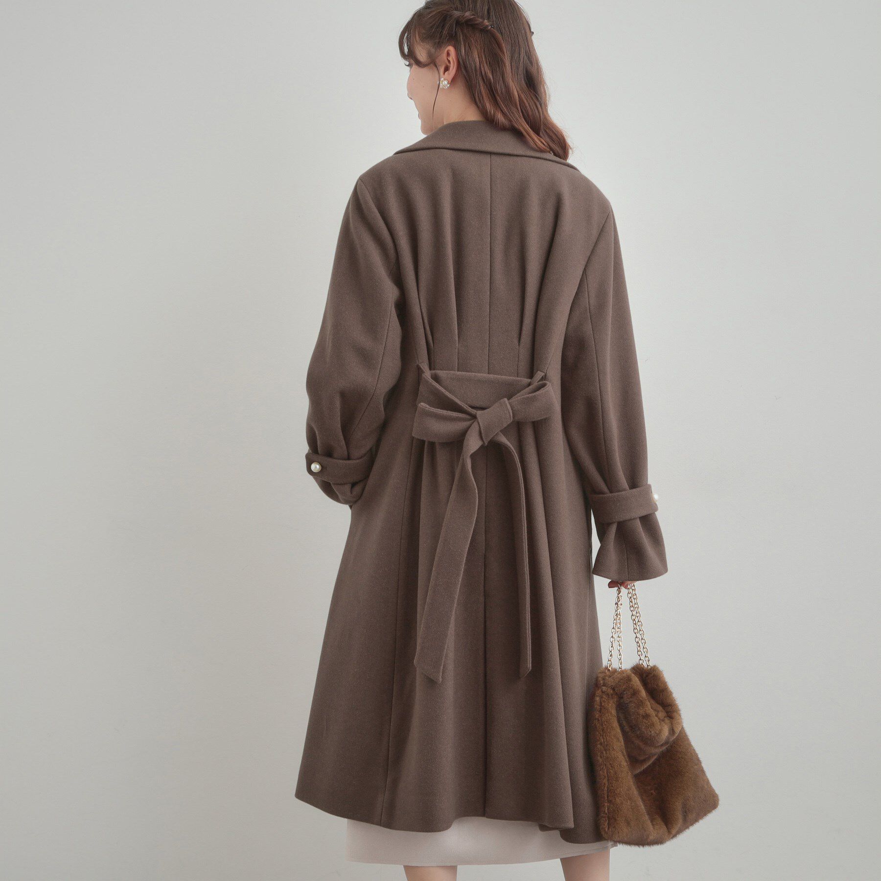 Couture broach「【大人上品・ベルト付き】パール調釦チェスターコート」|チェスターコート|