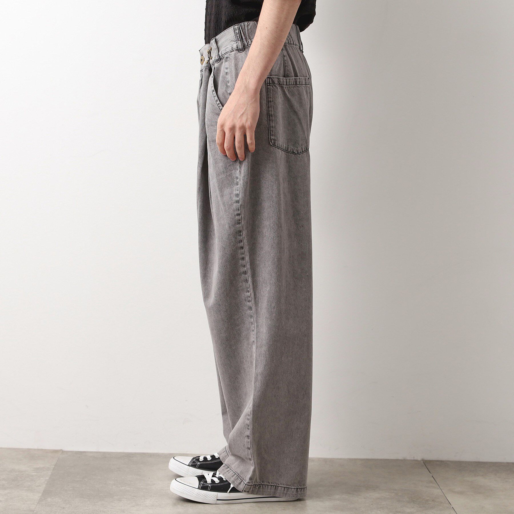 THE SHOP TK「ツータックワイドデニムパンツ」|その他|