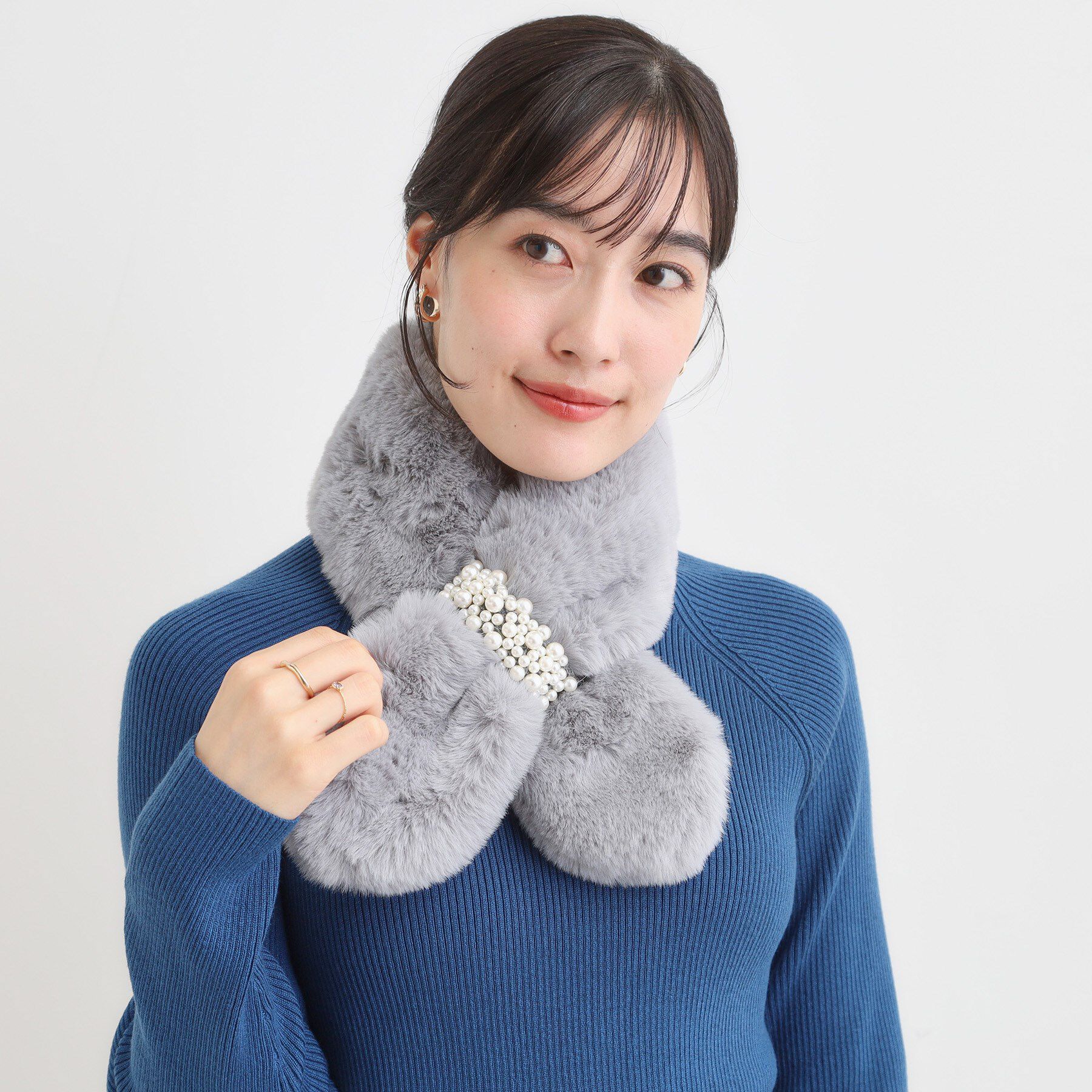 SHOO･LA･RUE「フェイクパール付きフェイクファーティペット」|ストール|