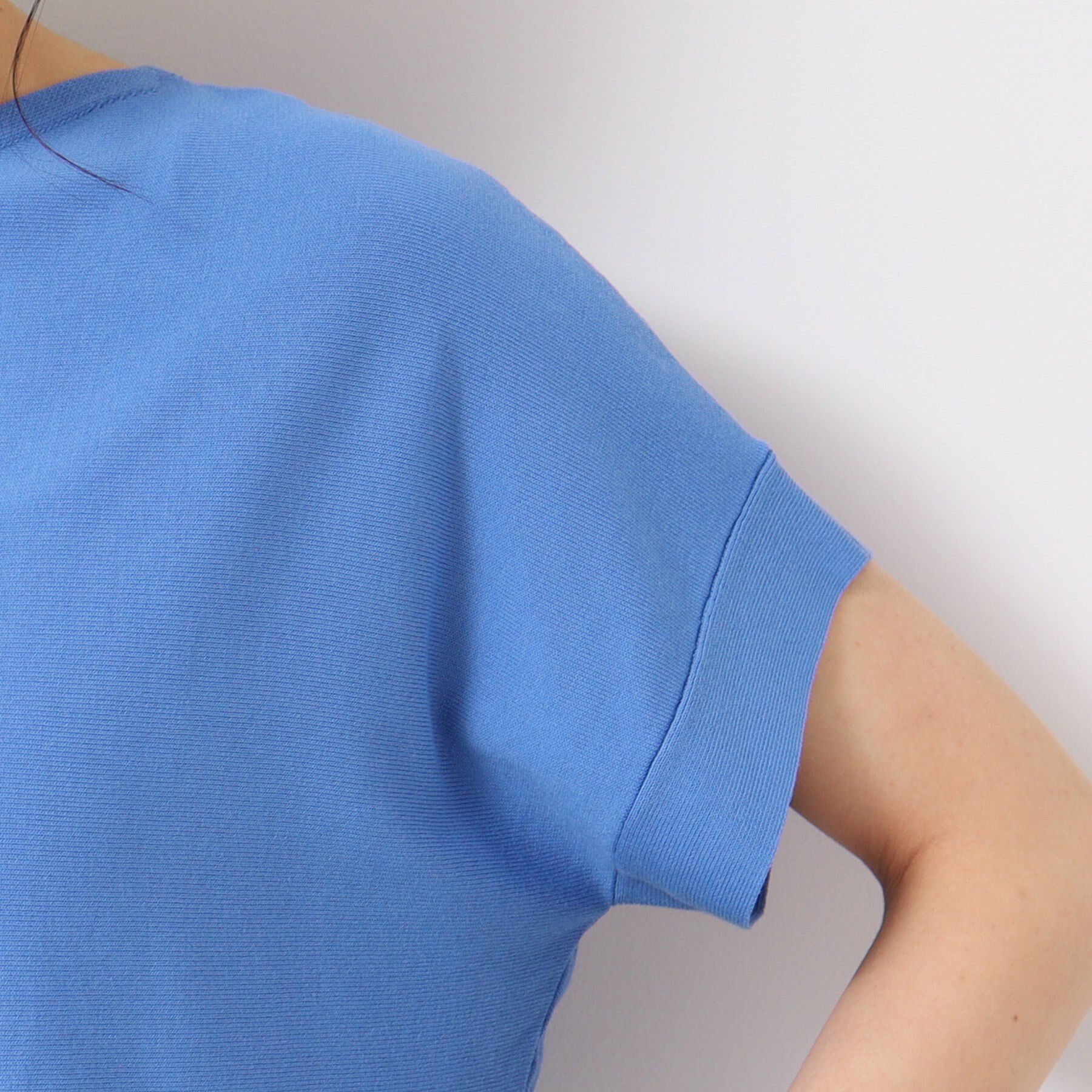 Dessin「【洗える・4サイズ展開】後ろボタンニットプルオーバーフレンチスリーブ」|ニット・セーター|