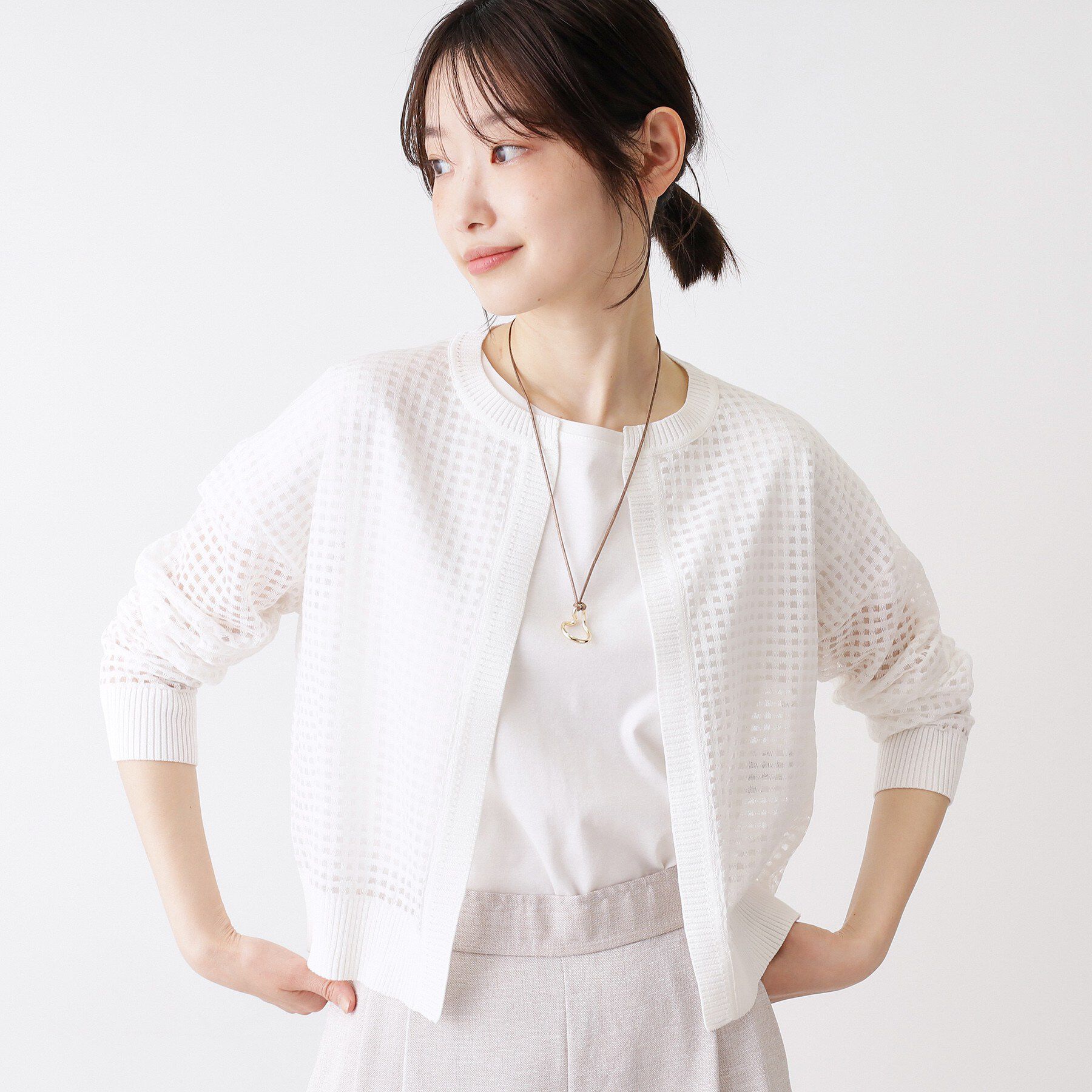 Dessin「【洗える】チェック柄シアークルーネックカーディガン」|カーディガン|ホワイト(002)