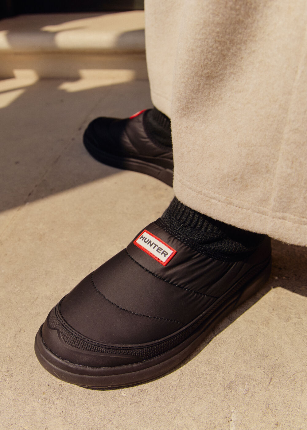 HUNTER「WOMENS IN/OUT PUFFER KNIT BOOT」|ショートブーツ|BLK