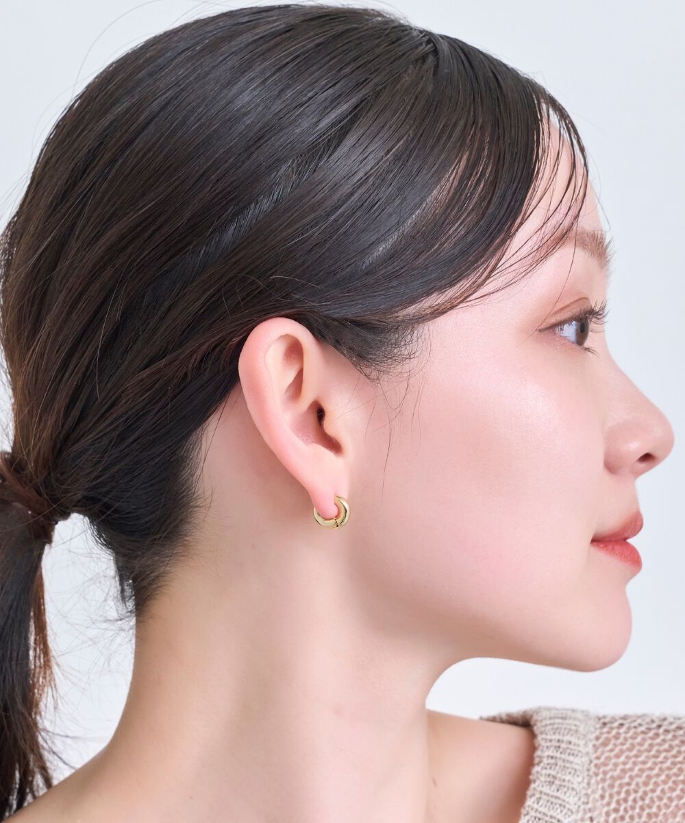 Phoebe「【金属アレルギー対応】シンプルフープスナップイヤリング　ゴールド」|イヤリング|