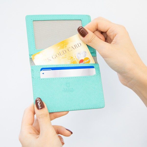 PEDIR「PEDIR(ペディール) ダブルパスケース プリズム」|定期入れ|