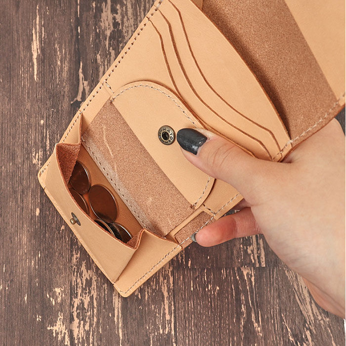 BACKYARD FAMILY「Native Creation 財布 通販 日本製 栃木レザー 経年変化 コンパクト財布 三つ折り」|財布|