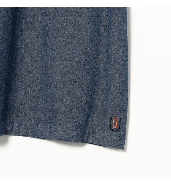 BEAMS「【別注】UNIVERSAL OVERALL / シャンブレー ジップ ショートスリーブ シャツ」|シャツ・ブラウス|
