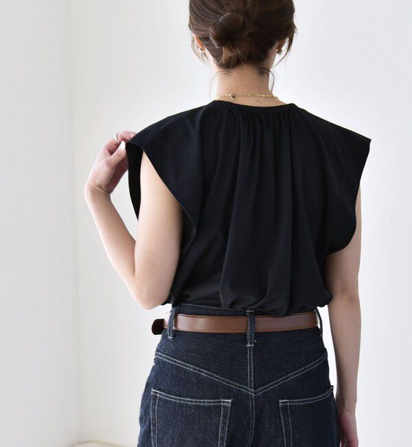 quaranciel「《予約》quaranciel:〈接触冷感/UVカット/吸水速乾/洗濯機可能〉スキッパー ギャザー シャツ カットソー」|シャツ・ブラウス|