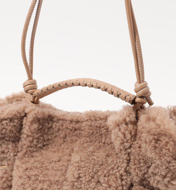 TOMORROWLAND GOODS「HEREU Arta Mini Curly Shearling ムートンバッグ」|ショルダー・メッセンジャー|