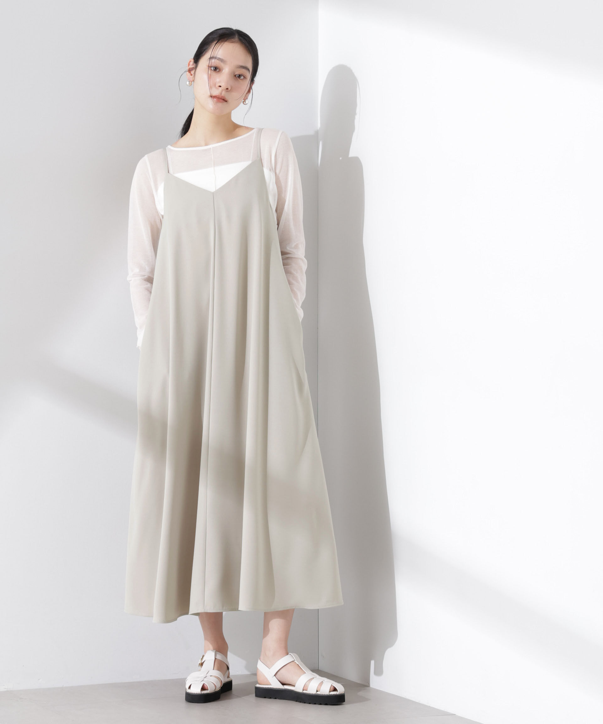 nano･universe「フレアダブルクロスキャミワンピース」|ワンピース|ベージュ