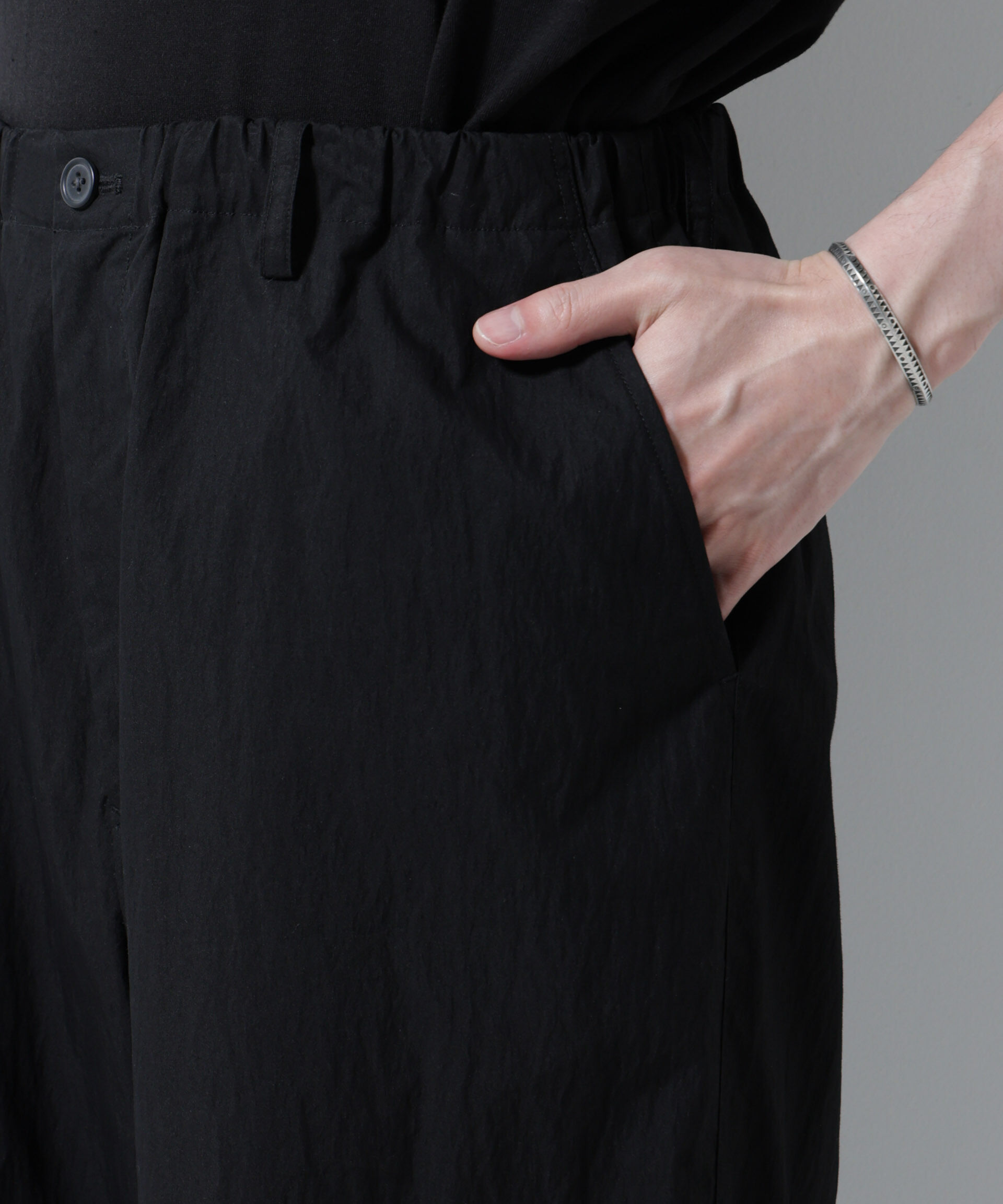 nano･universe「ライトウェイトバギーパンツ」|チノ|