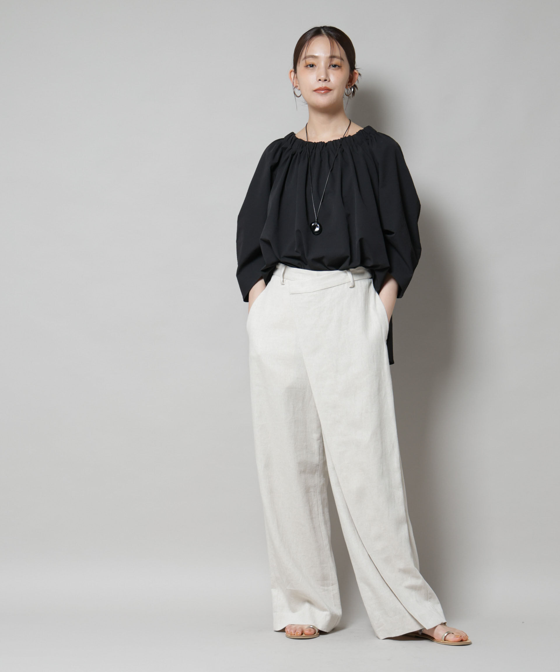 nano･universe「ボリュームギャザータックスリーブブラウス」|シャツ・ブラウス|