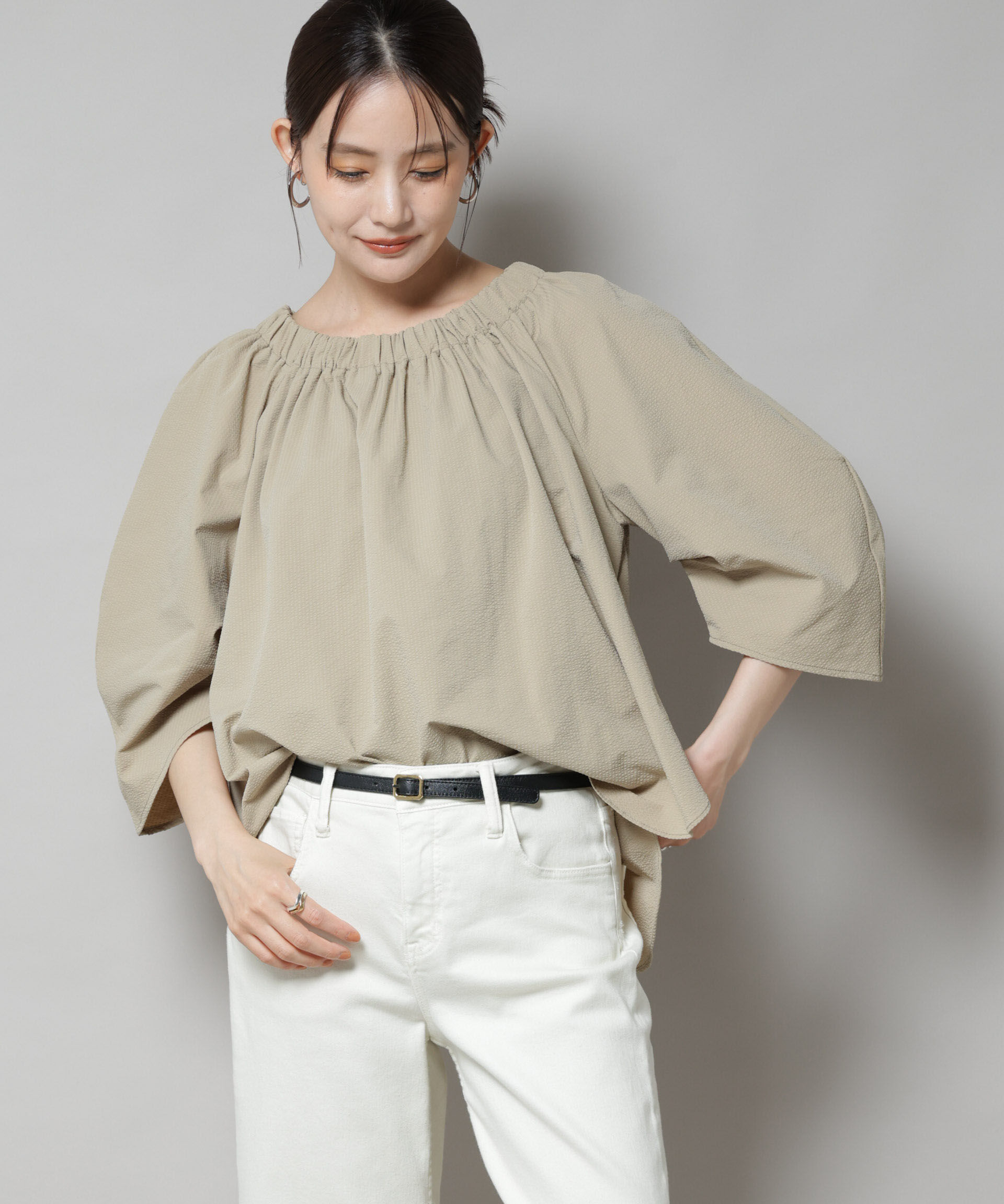 nano･universe「ボリュームギャザータックスリーブブラウス」|シャツ・ブラウス|
