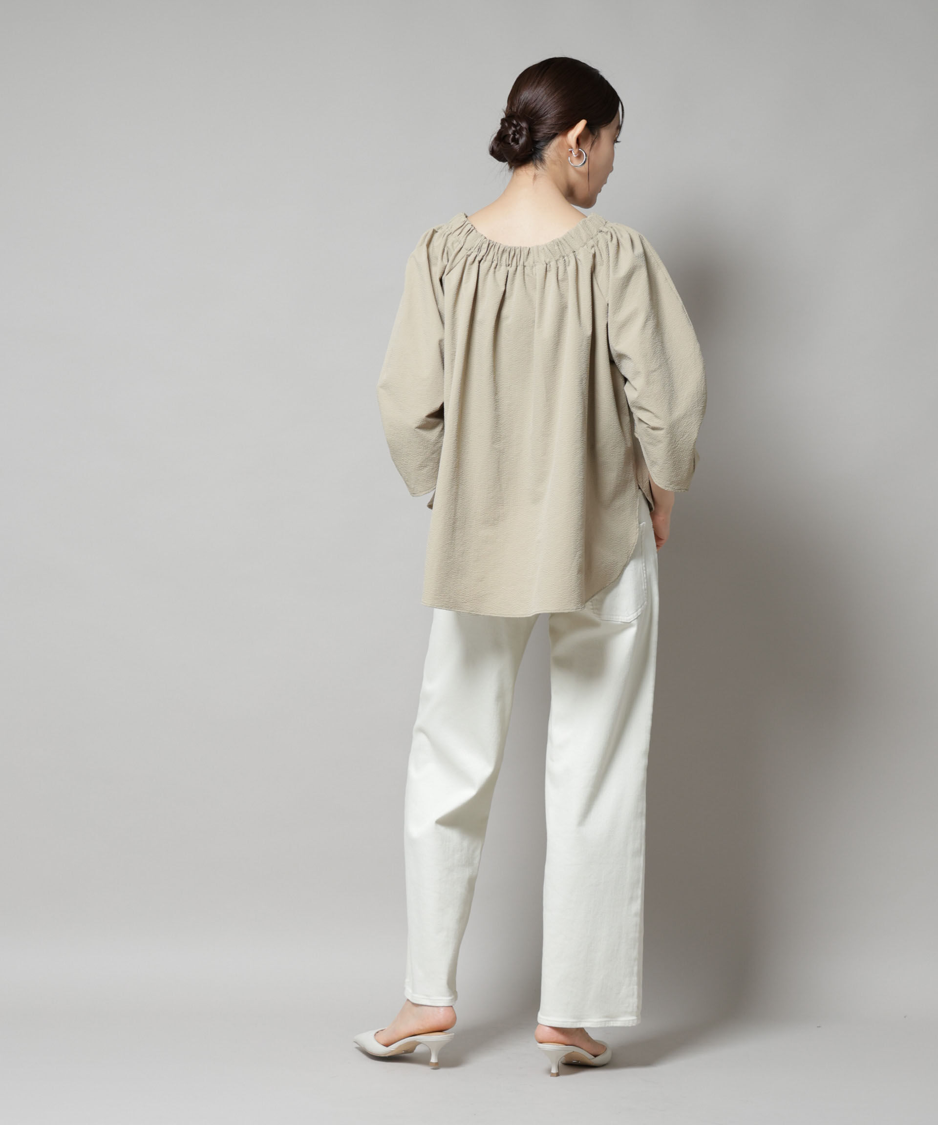 nano･universe「ボリュームギャザータックスリーブブラウス」|シャツ・ブラウス|