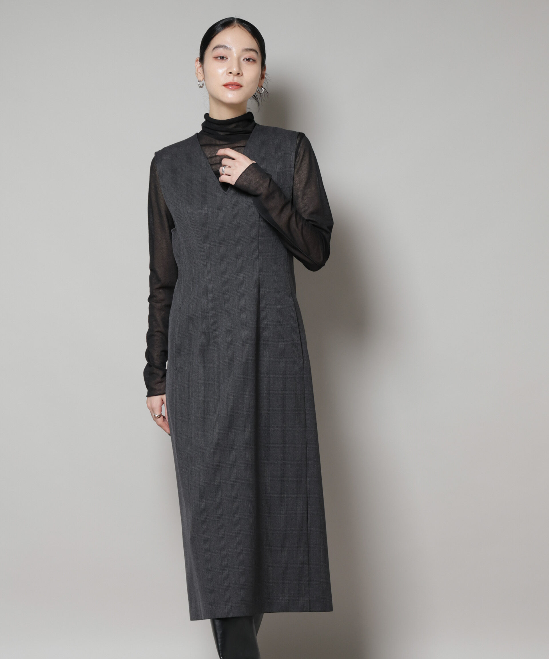 nano･universe「ストレッチサージチェックVネックワンピース(セットアップ可)」|ワンピース|