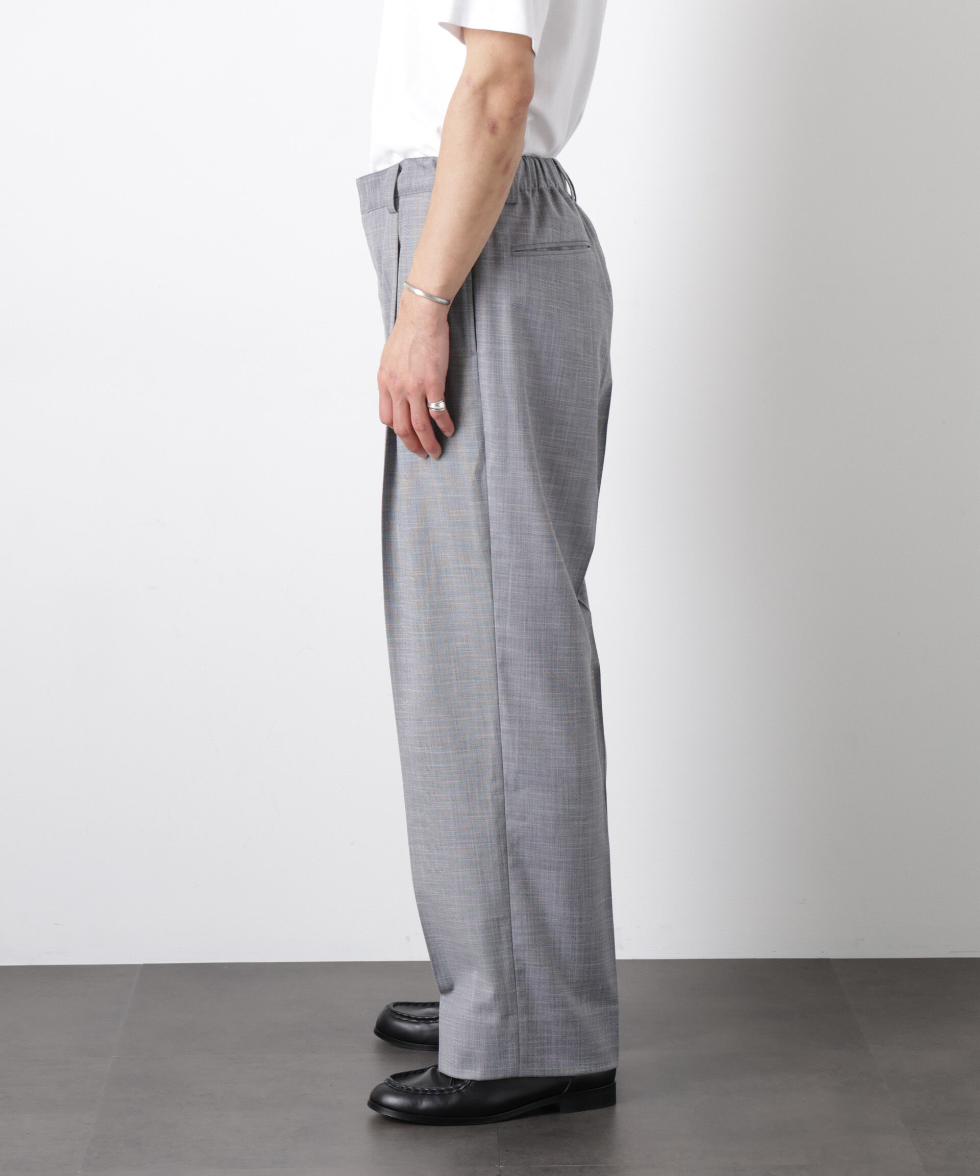 nano･universe「「大人のワイドパンツ」スラブシャークスキンイージースラックス」|チノ|