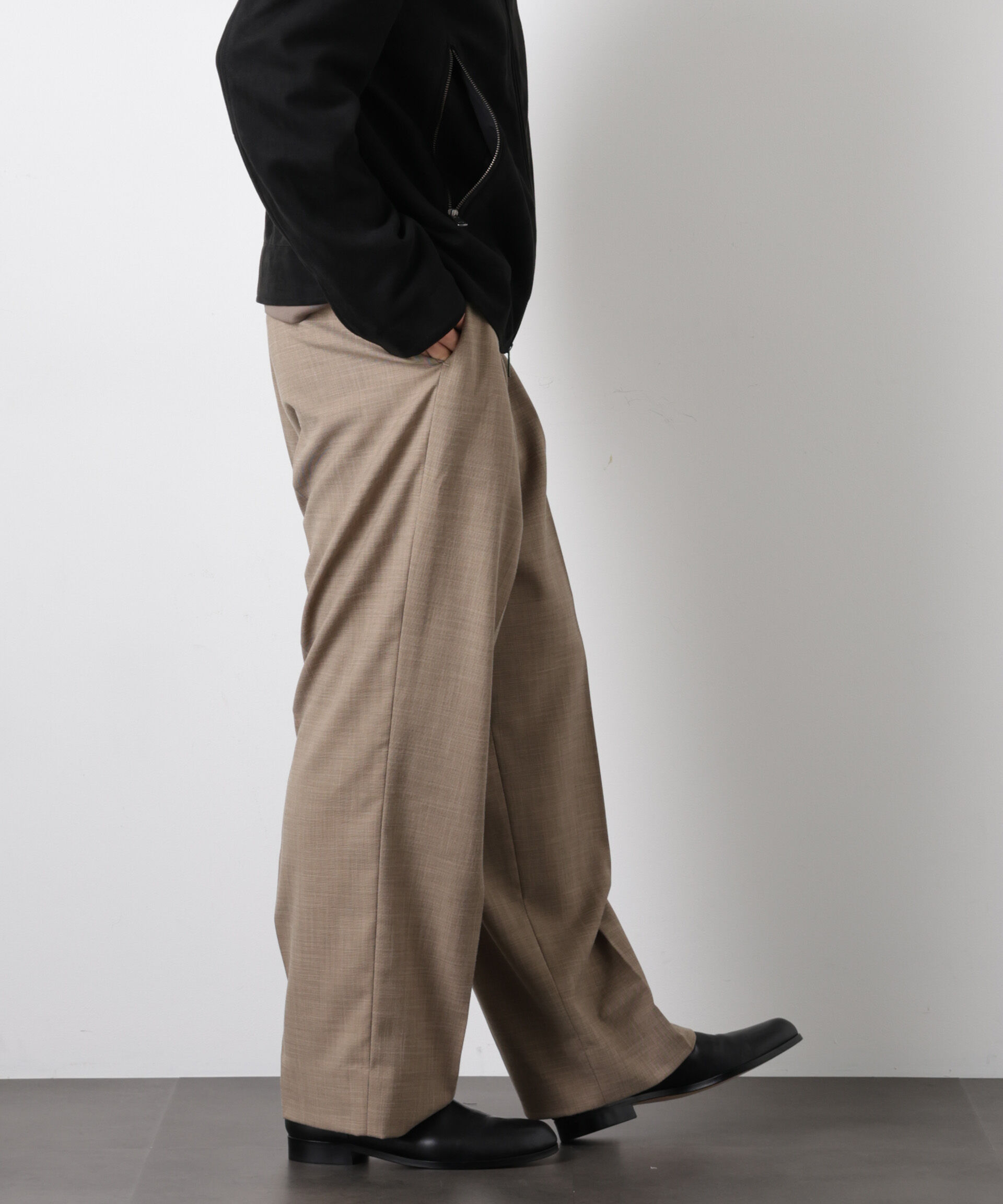 nano･universe「「大人のワイドパンツ」スラブシャークスキンイージースラックス」|チノ|