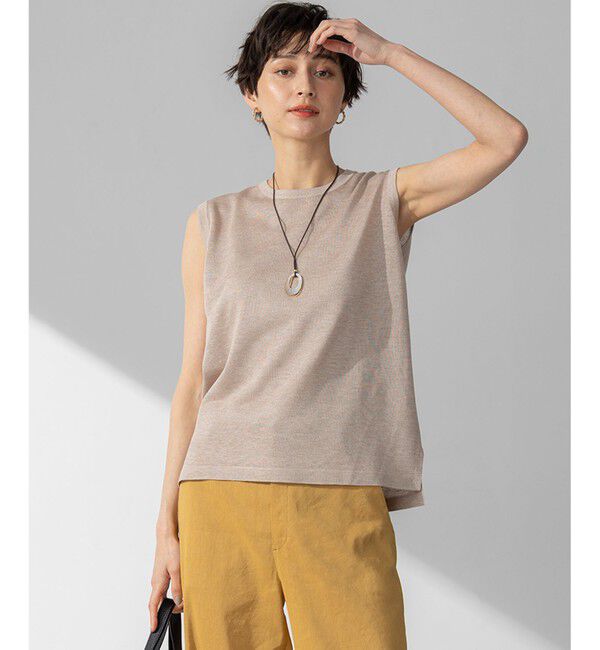 23区「【CanCam10月号掲載/新色追加】シャイニーシアー ノースリーブ ニット」|ニット・セーター|ベージュ系