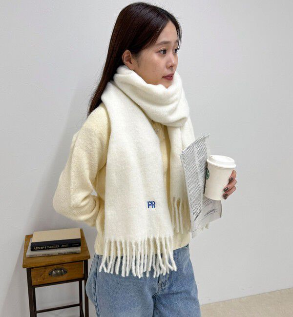 fredy emue「ライトブークレ無地マフラー45」|マフラー|アイボリー