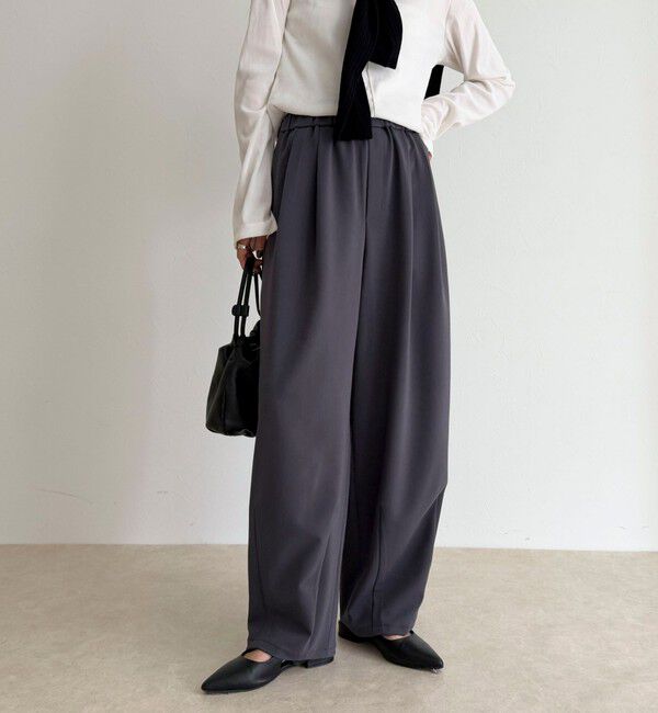 fredy emue「コクーンギャザーパンツ」|チノ|