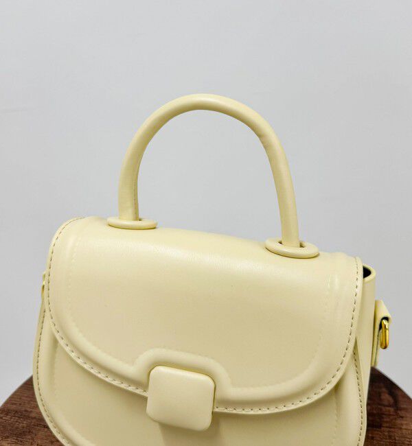 fredy emue「ソリッドカラーポシェット」|ショルダー・メッセンジャー|