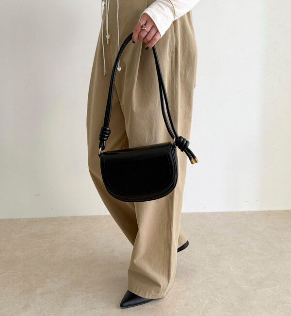 fredy emue「フラップラウンドポシェット」|ショルダー・メッセンジャー|