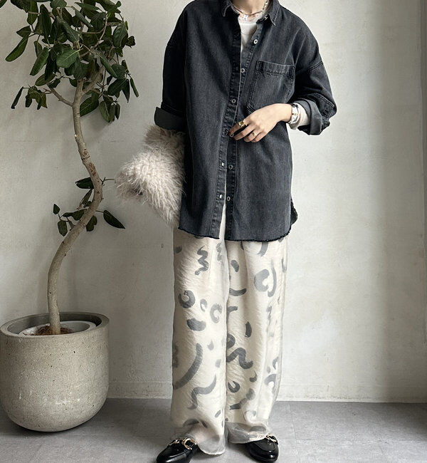  「【新色追加】ダメージデニムシャツ」|シャツ・ブラウス|