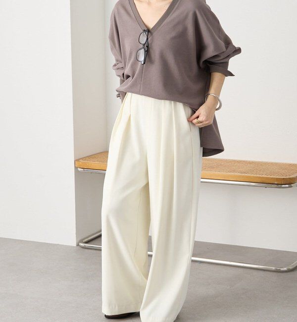  「【ウォッシャブル】【シーズンレスで使える】タックワイドスラックス」|チノ|