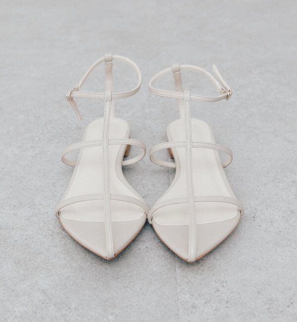 「予約【抜け感】ポインテッドラインサンダル」|サンダル|