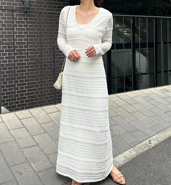  「【安心感のある裏地付き】深Vレースワンピース」|ワンピース|