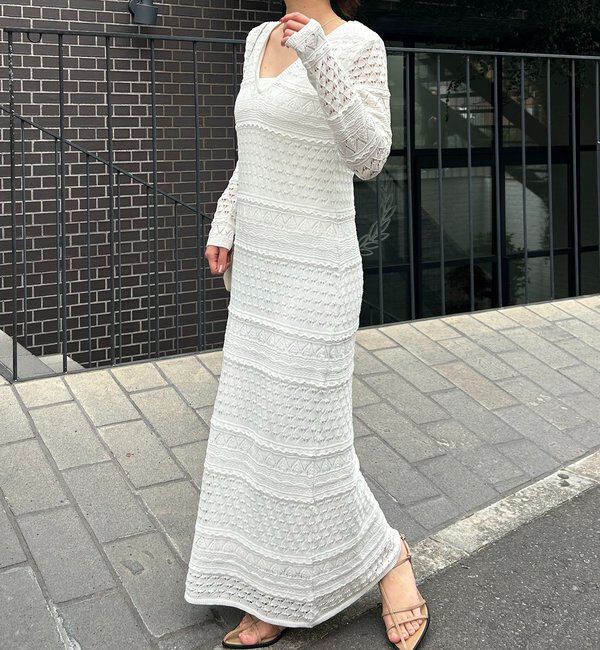  「【安心感のある裏地付き】深Vレースワンピース」|ワンピース|