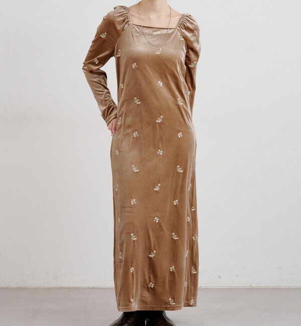  「ベロア刺繍ワンピース」|ワンピース|