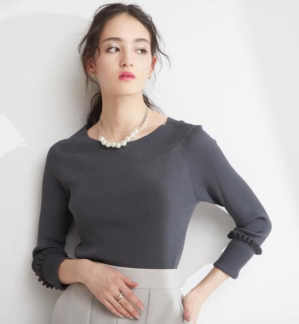 TIARA「プチフリルボートネックリブニット」|ニット・セーター|チャコール