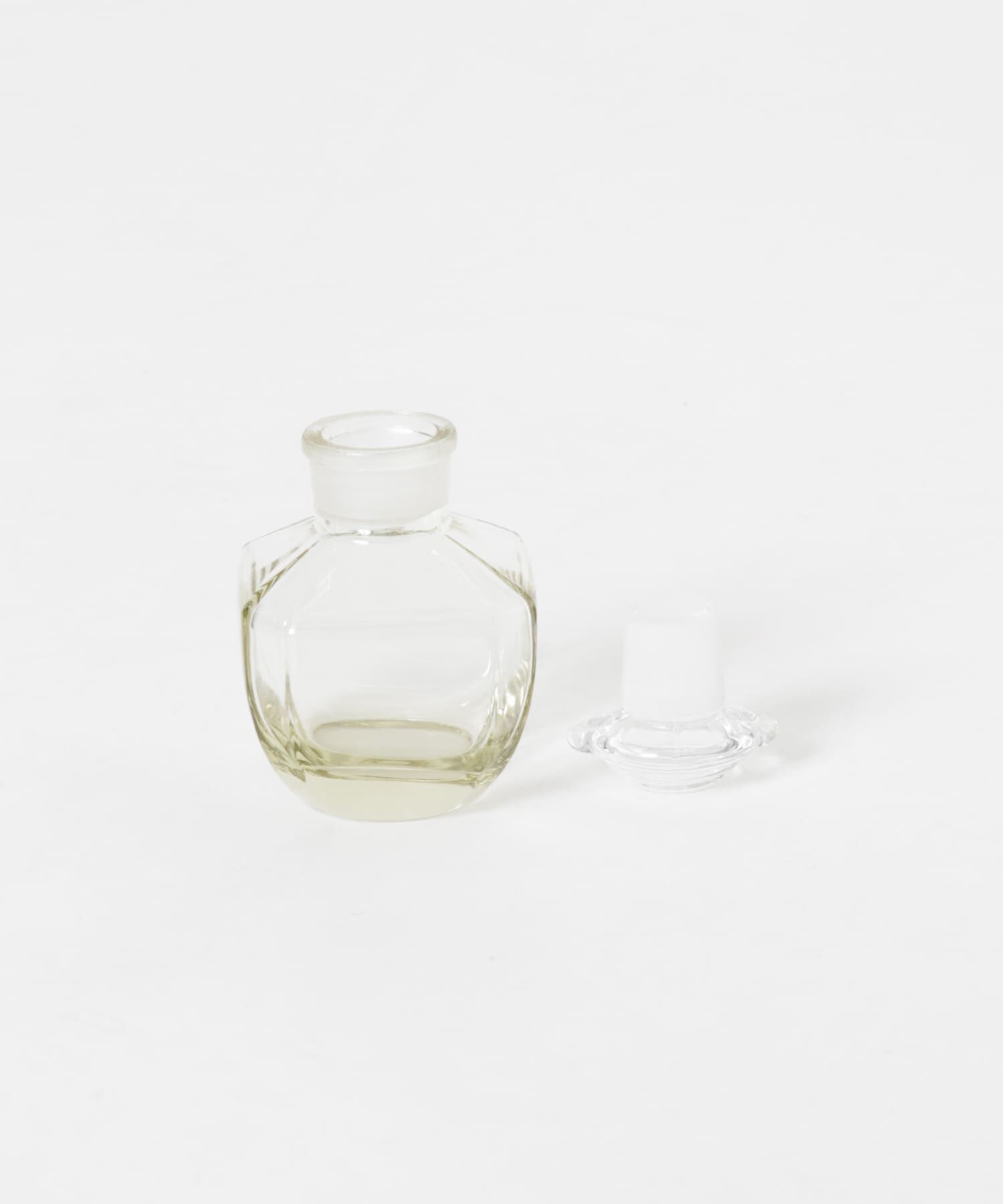 URBAN RESEARCH「『WEB限定』廣田硝子　復刻醤油差し　アンバー　四角」|食器・キッチングッズ|