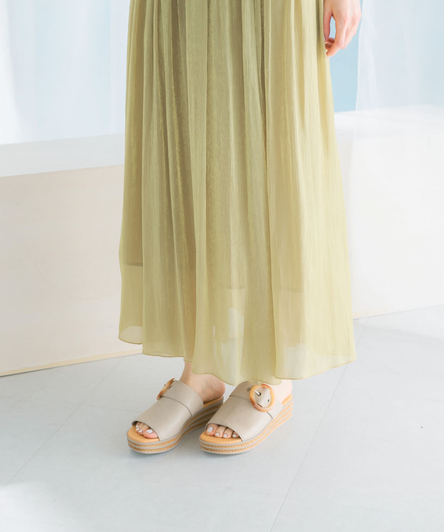 URBAN RESEARCH ROSSO「グロッシーギャザーフレアスカート」|スカート|