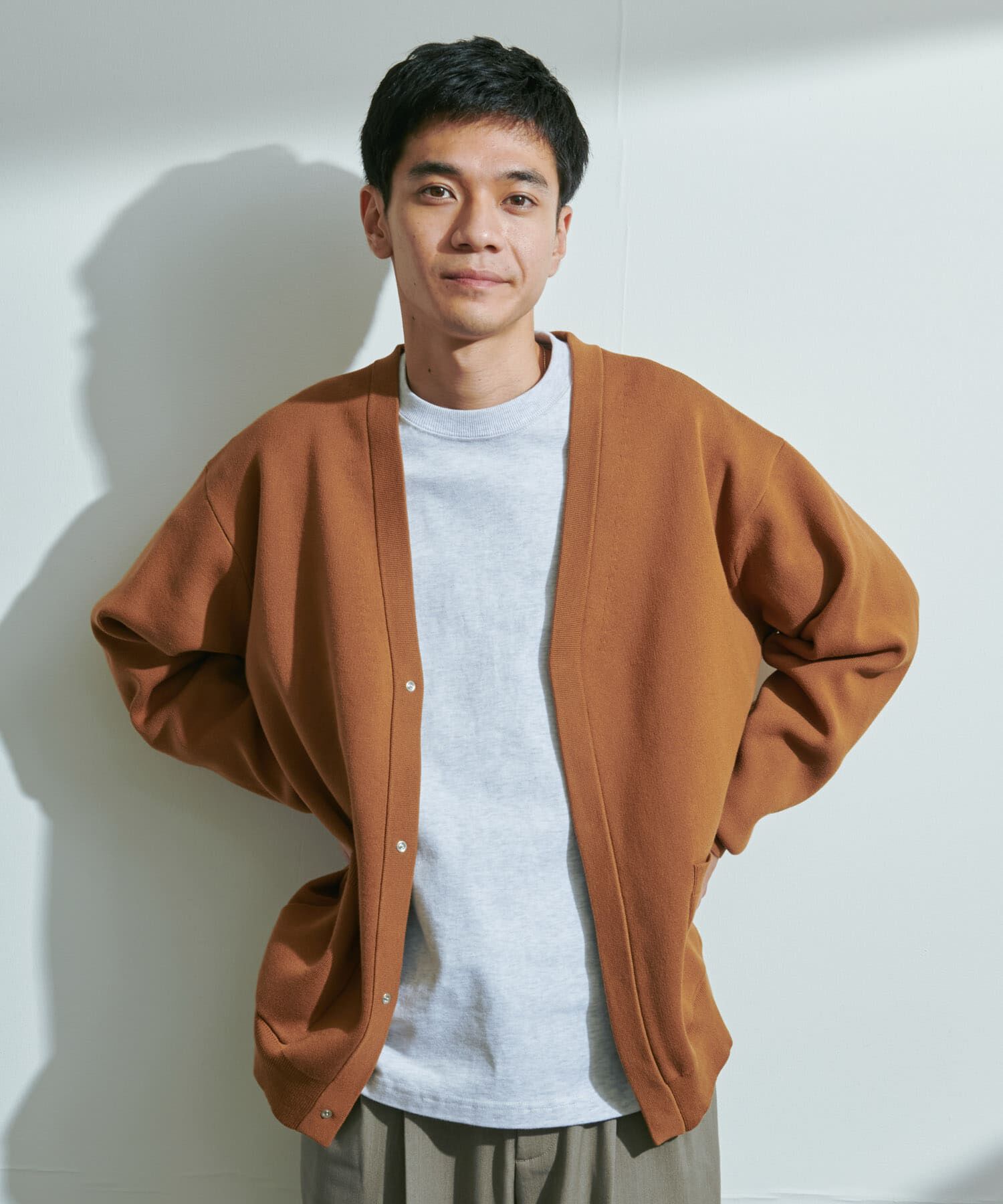 URBAN RESEARCH DOORS「『UR TECH Renew Knit』Vネックカーディガン」|カーディガン|