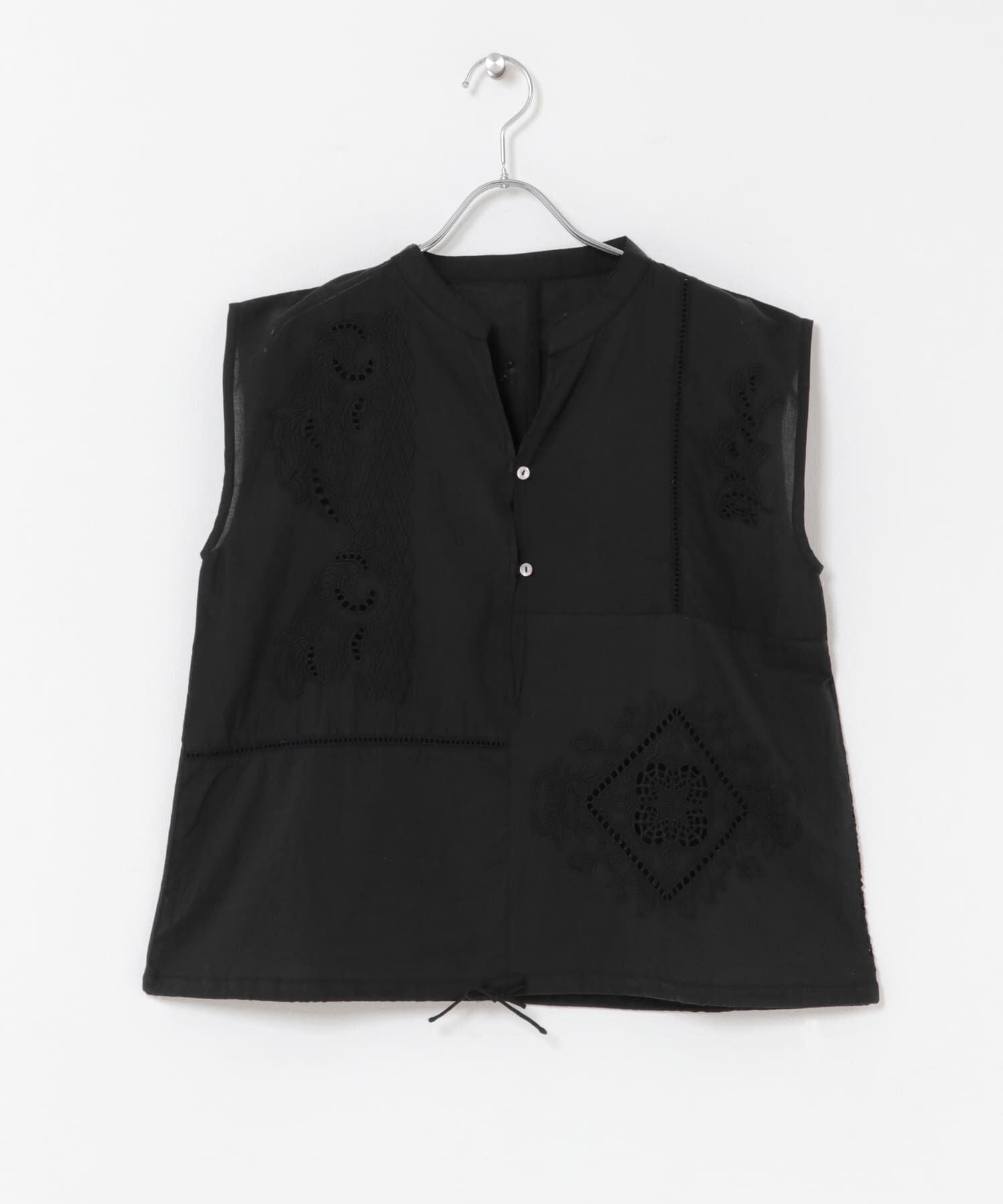 URBAN RESEARCH DOORS「パッチワーク刺繍ブラウス」|シャツ・ブラウス|