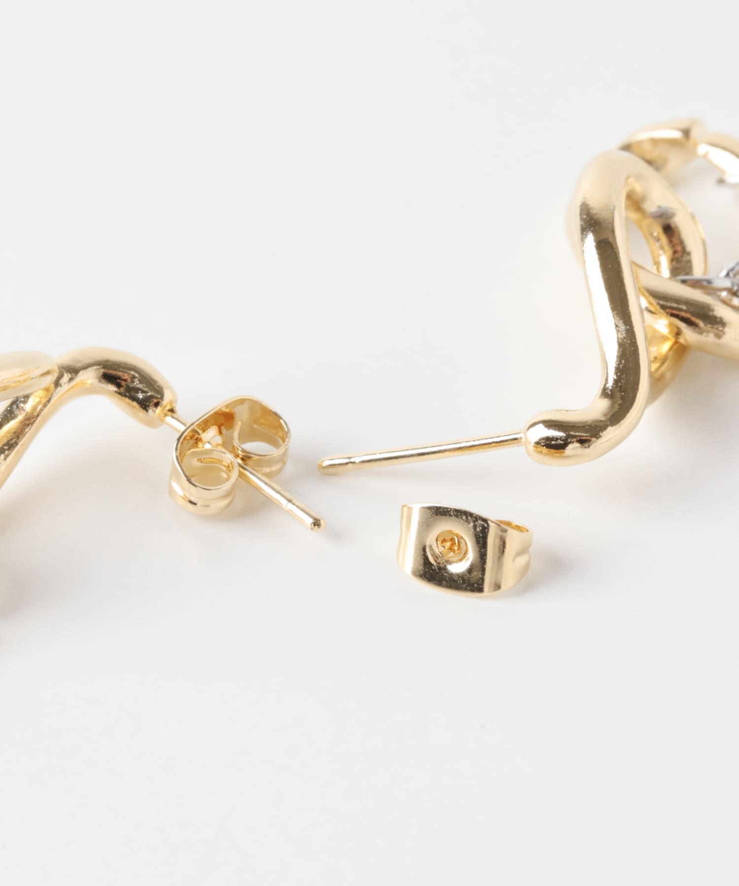 SMELLY「メタルオーバルリンクチェーンピアス」|ピアス|