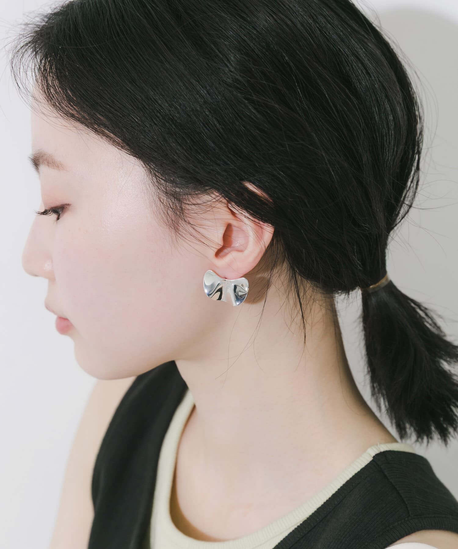 SMELLY「メタルドレープピアス」|ピアス|