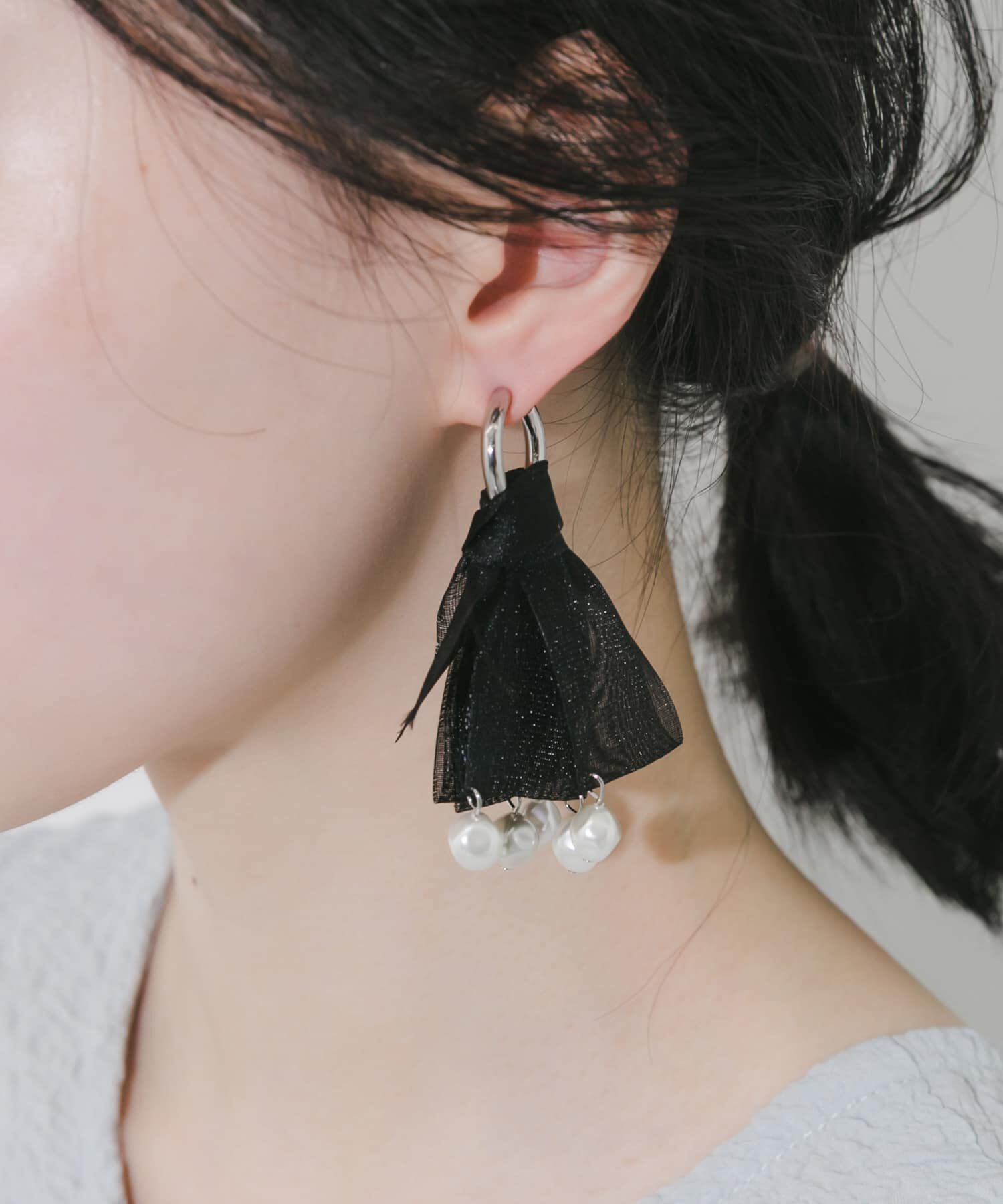 SMELLY「シアードレープパールイヤリング」|イヤリング|