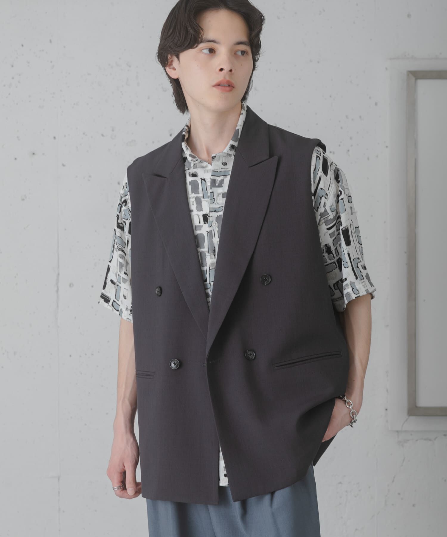 SENSE OF PLACE by URBAN RESEARCH「ダブルテーラードベスト」|ダウンベスト・ベスト|チャコールグレー