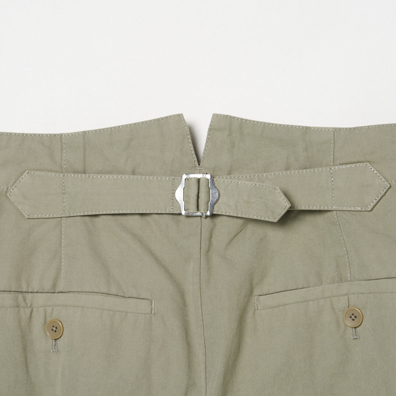 HELIOPOLE「HELIOPOLE CINCH BACK PANTS」|チノ|