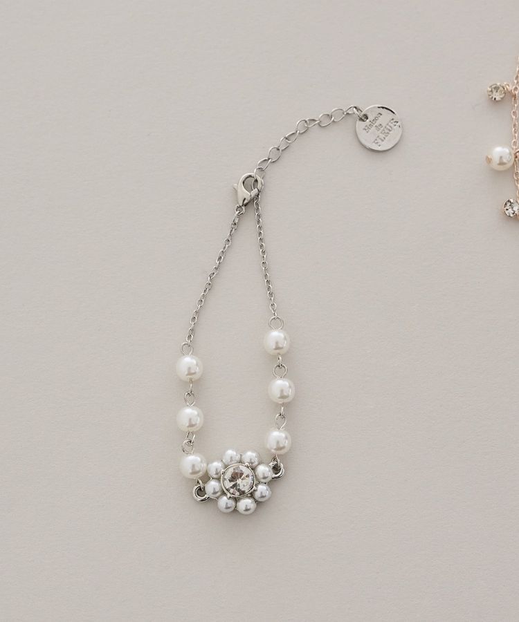 Maison de FLEUR「【サイズ調節可】パールフラワーブレスレット」|ブレスレット・バングル|