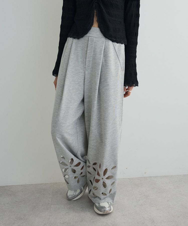 AnriettMusee「フラワーくり抜き刺繍スウェットワイドパンツ」|その他|
