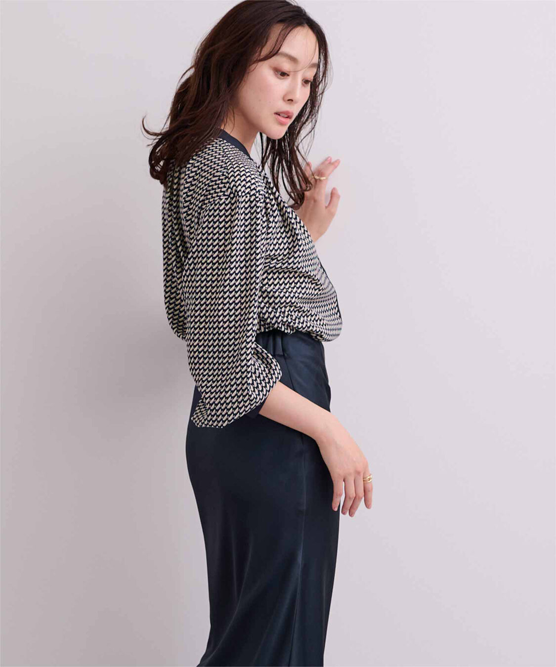 ur's「ジオメトリックバンドカラーブラウス」|シャツ・ブラウス|